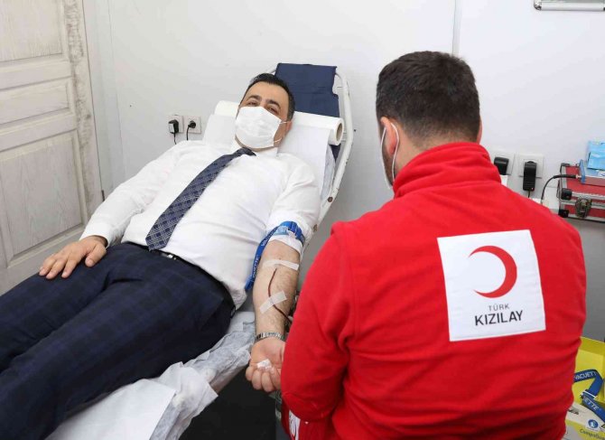 Rektör Kalan’dan Kök Hücre Ve Kan Bağışına Çağrı