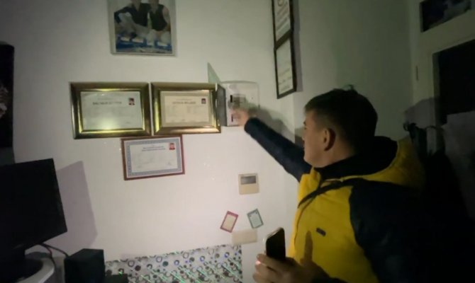 Asansörlü Utanç Duvarının Ardından Bu Kez Esnafın Elektrikleri Kesildi