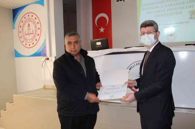 Beşiri’de Çiftçilere Fıstık Yetiştiriciliği Eğitimi Verildi