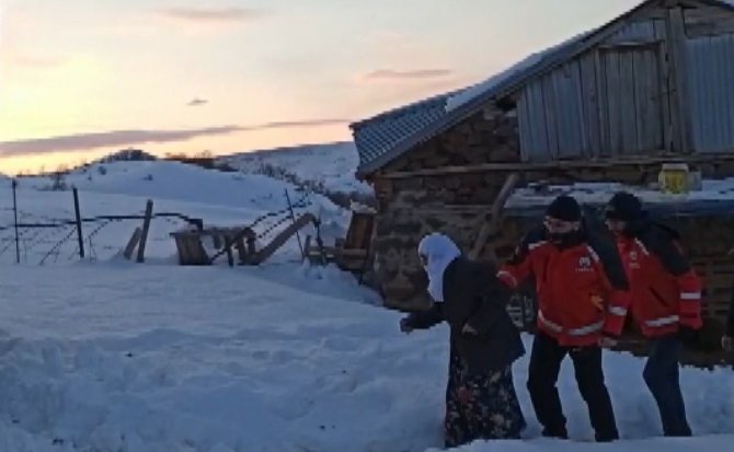 Umke, Yüksek Tansiyon Hastası Kadın İçin Seferber Oldu