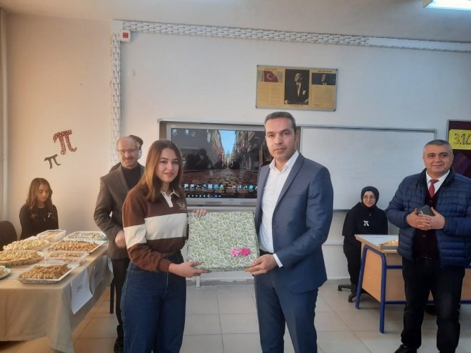 Emet’te "Dünya Pi Günü” Matematik Etkinlikleri