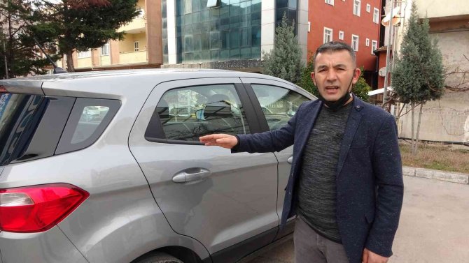 Tokat’tan Gelip İ̇stanbul’da Aldığı Sıfır Araç 50 Bin Tl Hasarlı Çıktı