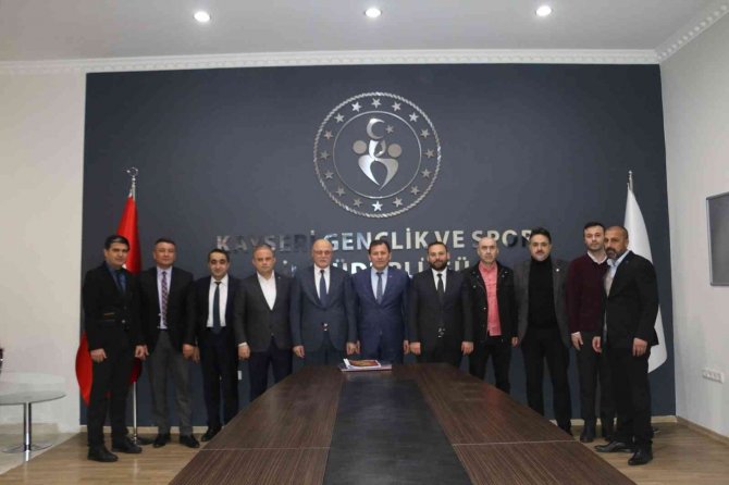 Kayseri İçin Projelere İmza Atılıyor