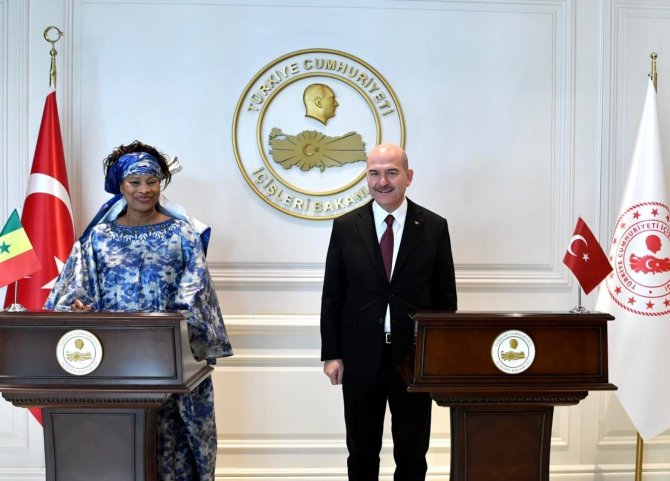 Bakan Soylu: "Türkiye Ve Senegal 1 Milyar Dolar Konusunda Önemli Bir Hedefe Doğru Yürümektedir"