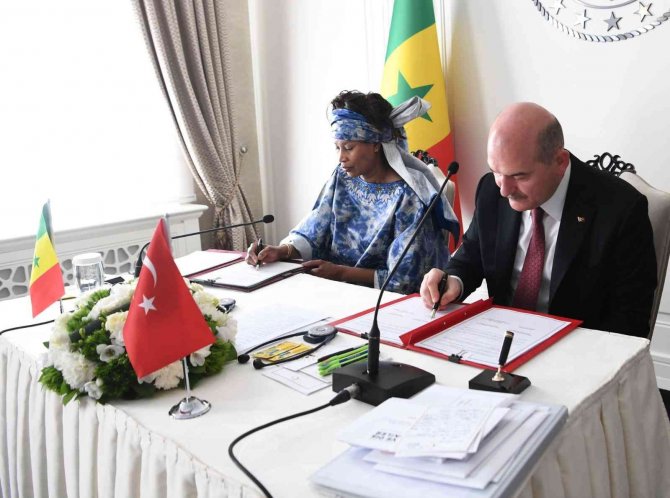 Bakan Soylu: "Türkiye Ve Senegal 1 Milyar Dolar Konusunda Önemli Bir Hedefe Doğru Yürümektedir"
