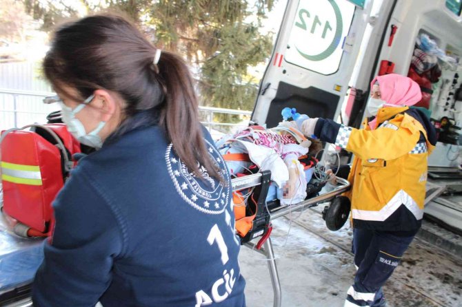 Üzerine Televizyon Düşen 2 Yaşındaki Çocuk Ağır Yaralandı