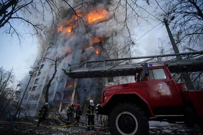 Kiev’de 3 Farklı Sivil Yerleşim Alanı Vuruldu: 2 Ölü
