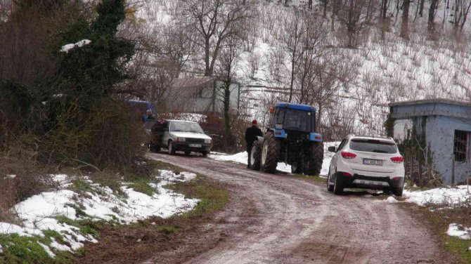 Kocaeli’de Silahla Başından Vurulmuş Erkek Cesedi Bulundu