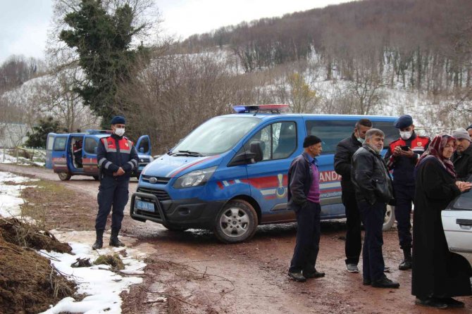 Kocaeli’de Silahla Başından Vurulmuş Erkek Cesedi Bulundu