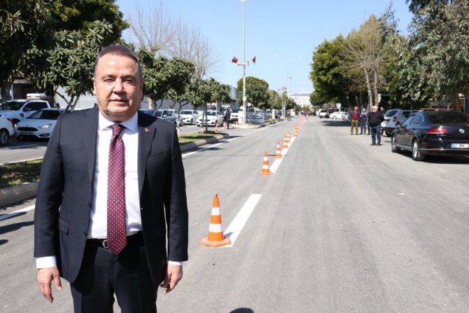 Başkan Böcek: “Çözüm Odaklı Çalışıyoruz, Halkımıza Hesap Veriyoruz”