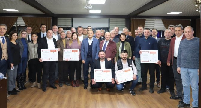 Tescillenen Alaşehir Kapamasının Ustalarına Plaket