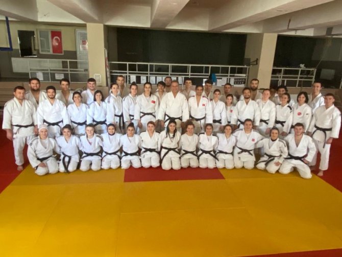 Aday Hakemler Salihli’de Buluştu