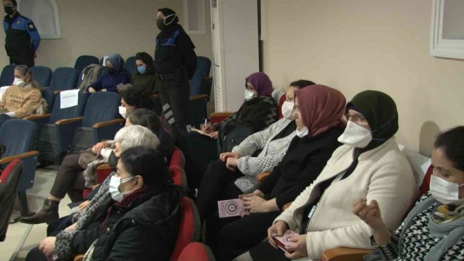 Kades Ve ‘En İyi Narkotik Polisi Anne’ Uygulamaları Marmara Üniversitesi’nde Tanıtıldı