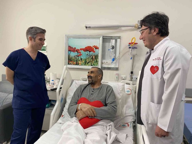56 Yaşındaki Adama Başarılı Kapalı Bypass Operasyonu: 2 Günde Sağlığına Kavuştu