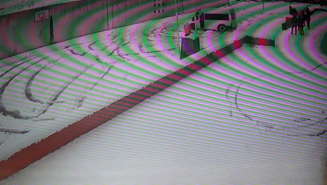 Okul Bahçesinde Drift Yapan Sürücülere 27 Bin 375 Lira Ceza