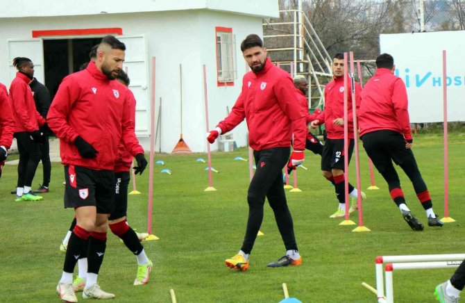 Hasan Kılıç: “Kimse Bilerek Saç Baş Yolduracak Pozisyonlar Kaçırmaz”