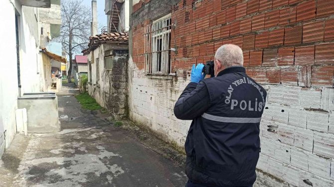 ’Alacağım’ Var Diye Kapıyı Açtırıp Çamaşır Makinesini Götürdü
