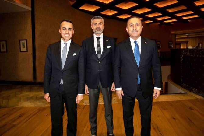 Fahri Konsolos Üçdan’dan Adf Övgüsü