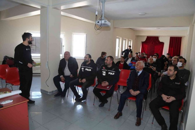 Sivasspor’da Çalışanlara Eğitimler Verildi