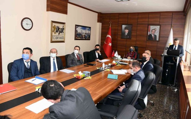 Uşak’ta Kuraklık Eylem Planı Ve Su Yönetimi Toplantısı Yapıldı