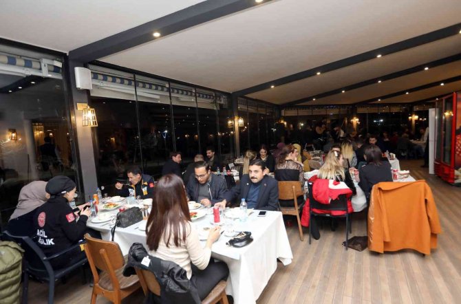 Van Büyükşehir Belediyesi Sağlık Çalışanlarını Ağırladı