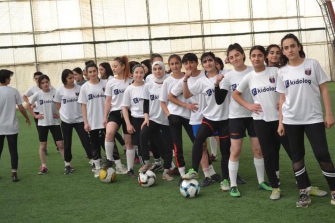 Vanlı Yeşil Sahanın Sultanları Şampiyonluğu Hedefliyor