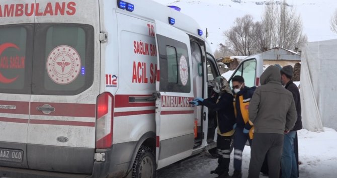 Erciş’te Yolu Kapanan Mahalledeki Kalp Hastası İçin Seferberlik