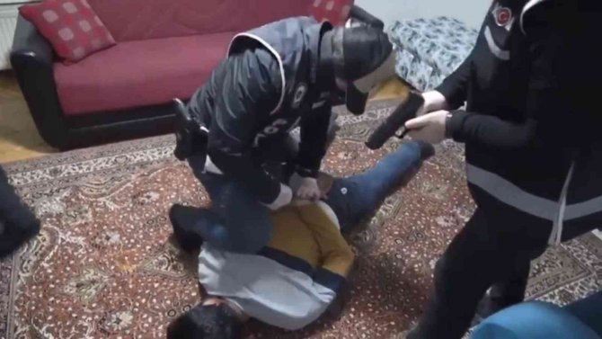 Başkentte Esnafı Canından Bezdiren Suç Örgütünü Polis Çökertti