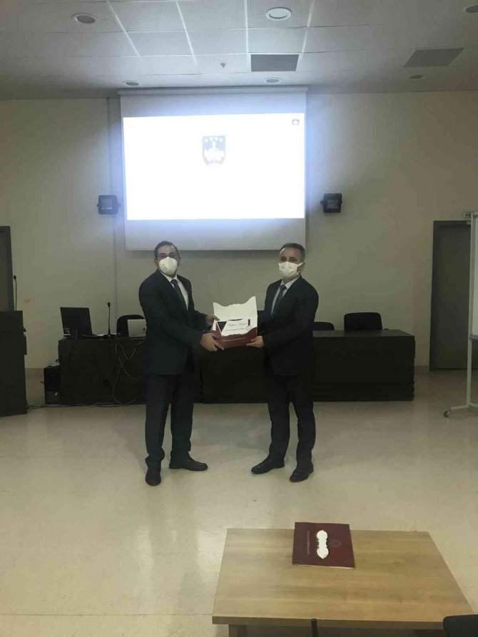 Zbeü’de Diş Hekimliği Fakültesinde Bağımlılık İle Mücadele Konferansı Gerçekleştirildi