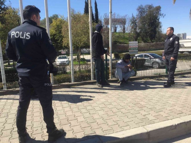 Hırsızlar Yakalanınca Affedilmek İçin Yalvardı