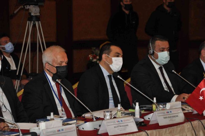 Kars’ta Aile Mahkemeleri Çalıştayı