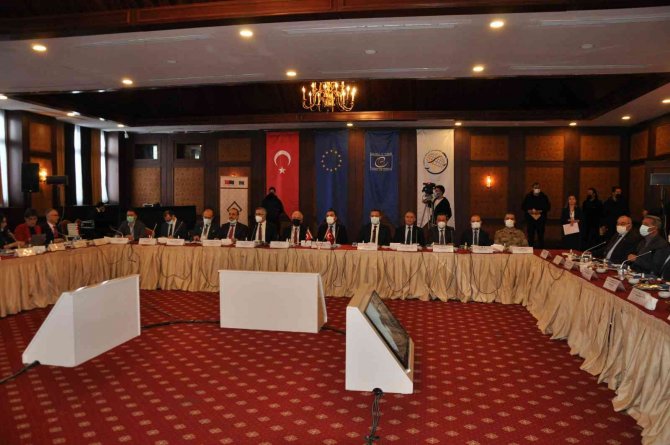 Kars’ta Aile Mahkemeleri Çalıştayı