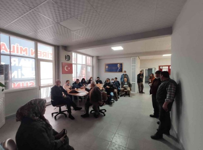 Ak Parti’nin “Halk Günü” Yoğun Geçiyor