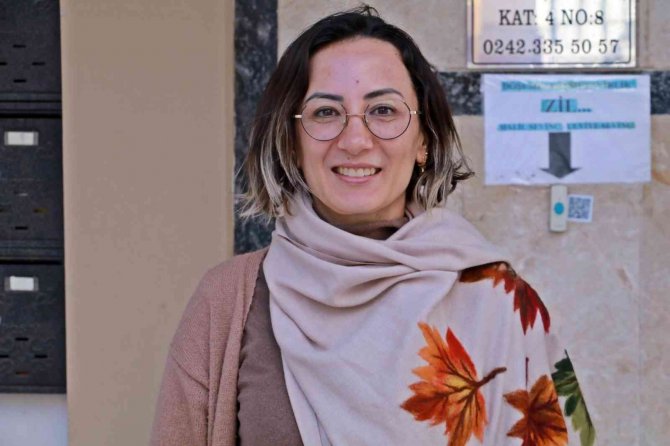 Pazardan Alışveriş Yapar Gibi Apartman Soydu