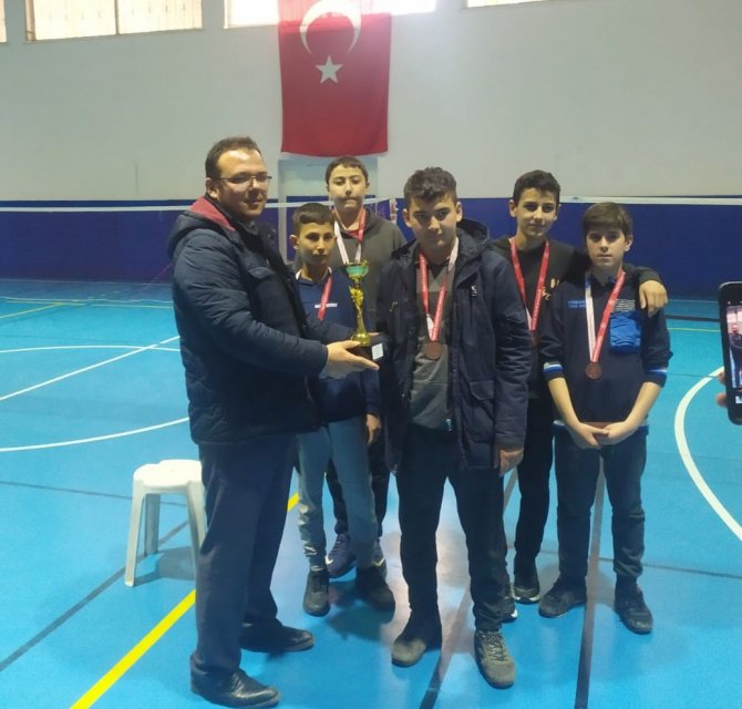 Badmintonda Kütahya’yı Sofular Ortaokulu Temsil Edecek