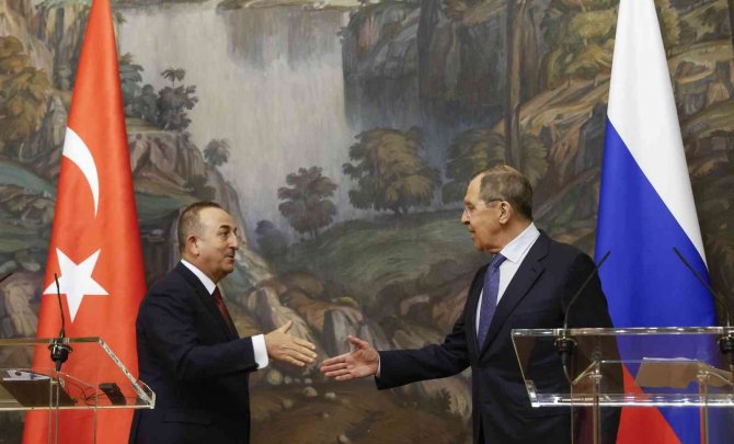 Bakan Çavuşoğlu: "(Putin-zelenskiy Görüşmesi) Böyle Bir Görüşmeye Ev Sahipliği Yapmak İsteriz"