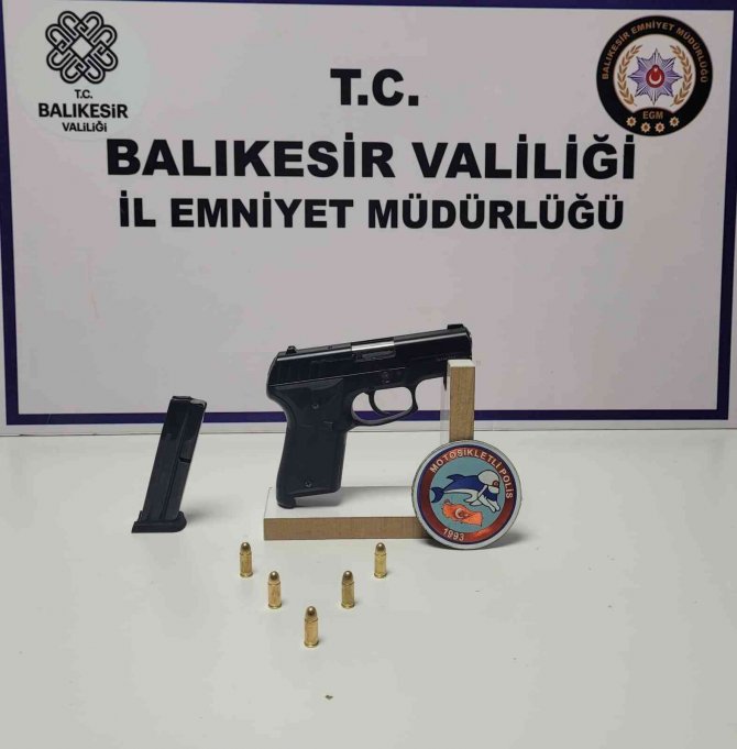 Balıkesir’de Huzur Uygulaması: 30 Kişi Gözaltına Alındı