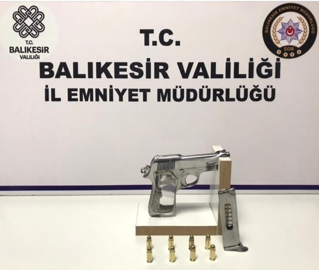 Balıkesir’de Huzur Uygulaması: 30 Kişi Gözaltına Alındı
