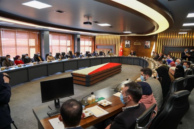 Bingöl’de Şehit Yakınlarına ‘Devlet Övünç Madalyası Ve Beratı’ Takdim Edildi