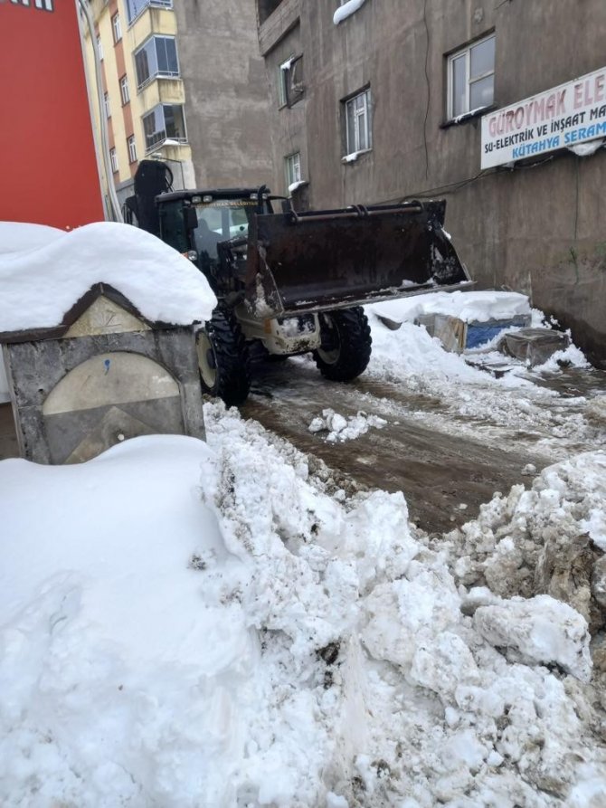 Güroymak’ta Karla Mücadele Çalışması