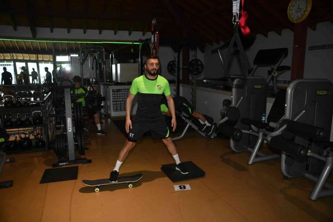 Bursaspor Kondisyon Salonunda Çalıştı