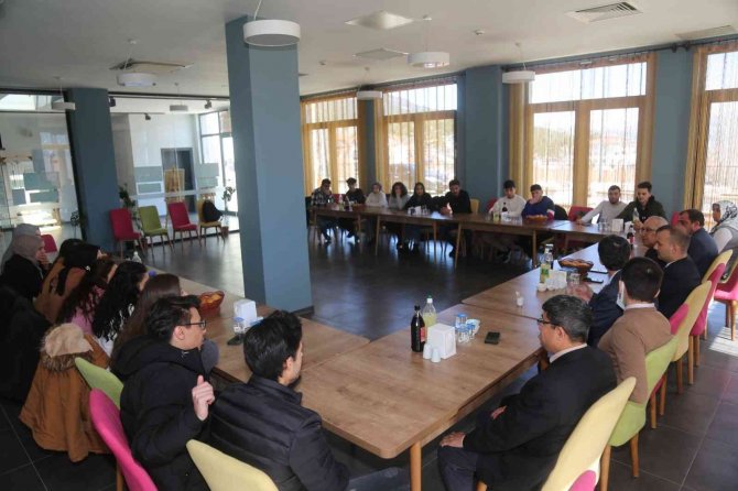 Başkan Arslan Çameli Myo Öğrencileriyle Buluştu