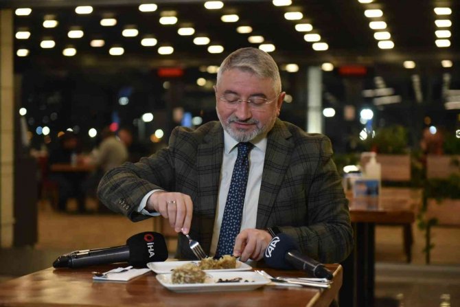 Yunan Basınında Gündem Olmuştu, Çorum’dan Putin’e Leblebi Helvası Çağrısı