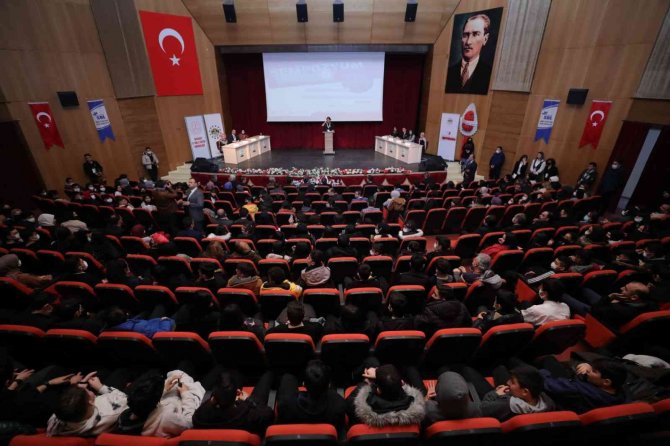 Bakan Yardımcısı Demircan: “Sorunları Aşan Dinamik Ülkemiz Var”
