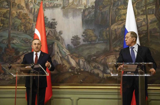 Bakan Çavuşoğlu: "(Putin-zelenskiy Görüşmesi) Böyle Bir Görüşmeye Ev Sahipliği Yapmak İsteriz"