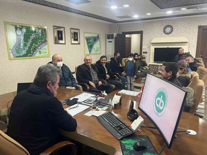 Karateciler Belediye Başkanı Koloğlu’nu Ziyaret Etti