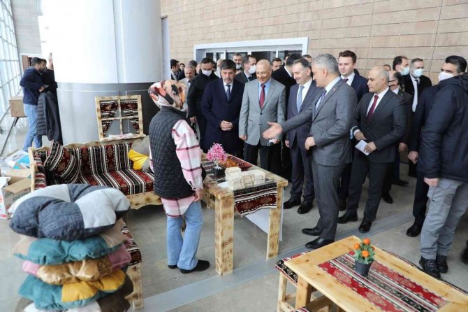 Erzincan’da Ar-ge İ̇novasyon Ve Kariyer Günleri Düzenlendi