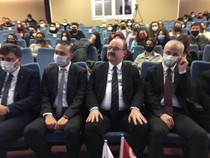 Bakan Yardımcısı Çam: “24 Şubat İtibariyle Dünya Tehlikeli Bir Sürece Girdi”