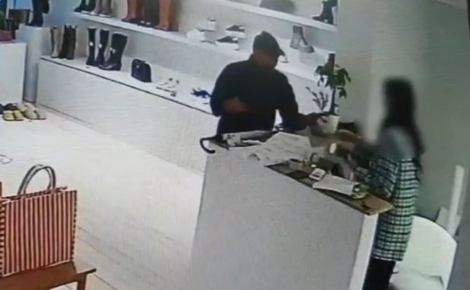 Esnafı Çileden Çıkartan, Polisi Bile Yöntemiyle Hayrete Düşüren Beleşçi Dolandırıcı Yakalandı