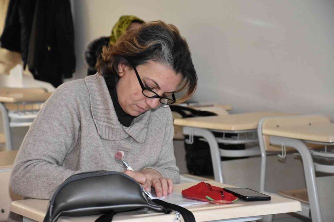 Şehzadeler Belediyesi’nden İstihdam Garantili Meslek Kursu